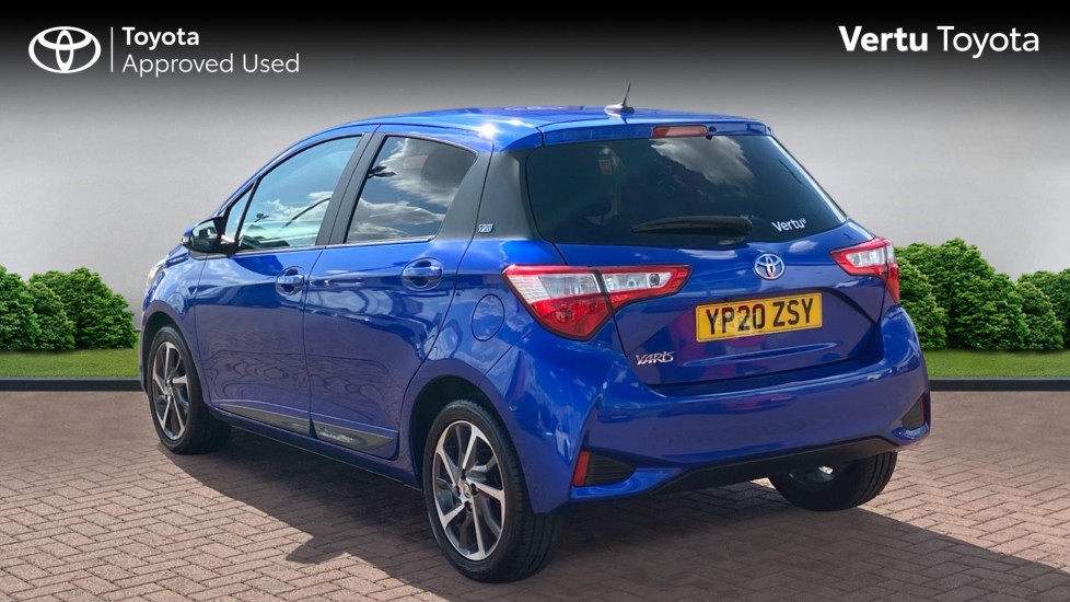 Toyota Yaris 1.5 VVT-i Y20 5dr CVT [Bi-tone] Petrol Hatchback - Image 4