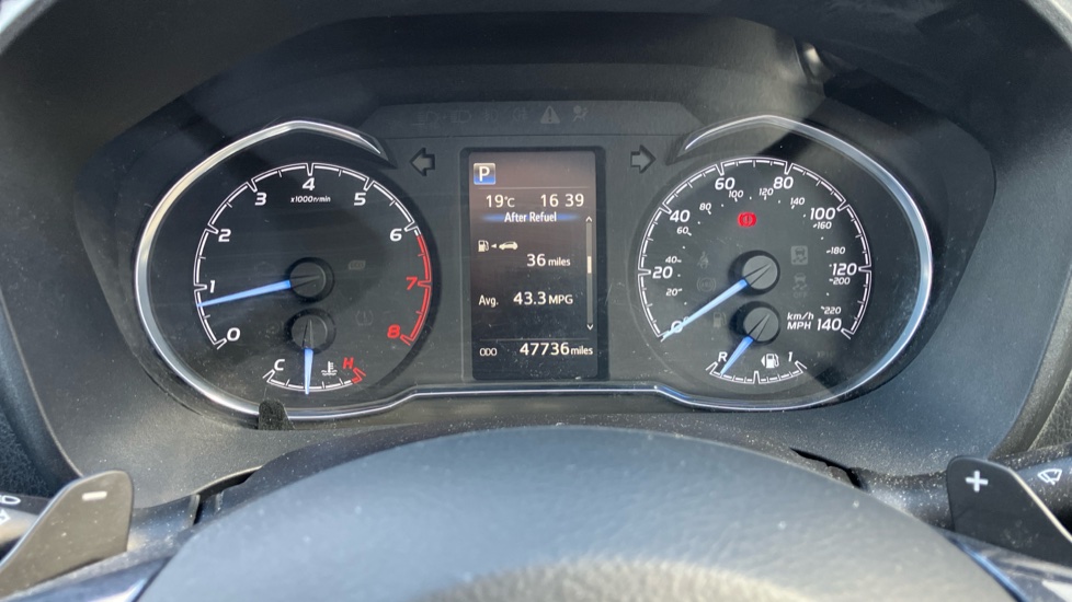 Toyota Yaris 1.5 VVT-i Y20 5dr CVT [Bi-tone] Petrol Hatchback - Image 11