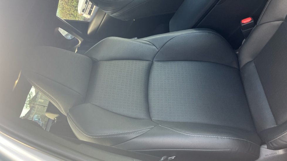 Toyota bZ4X 160kW Premiere Edition 71.4kWh 5dr Auto AWD Electric Hatchback - Image 14