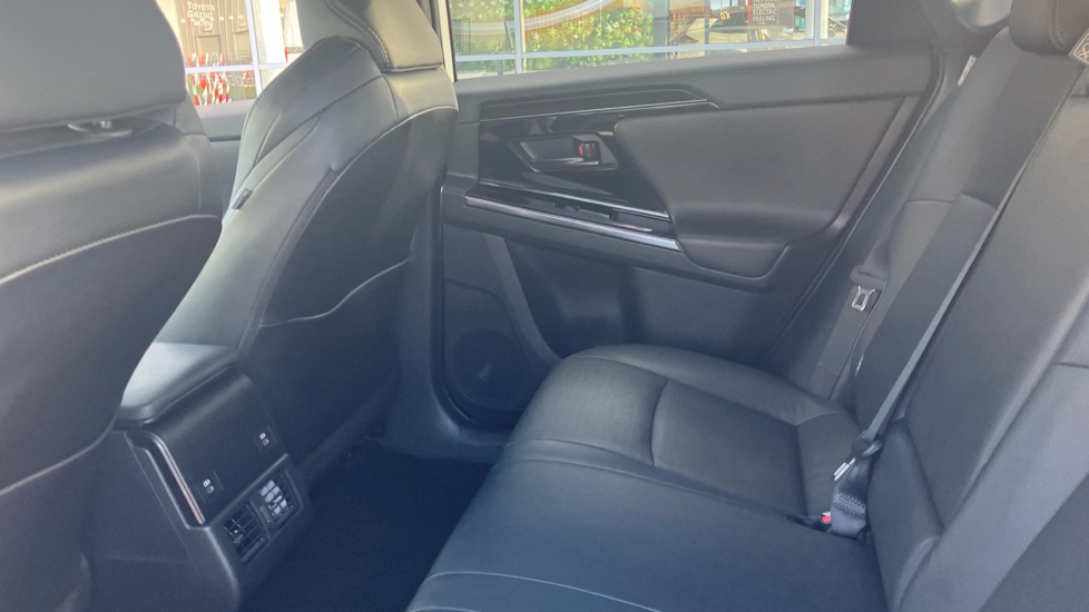 Toyota bZ4X 160kW Premiere Edition 71.4kWh 5dr Auto AWD Electric Hatchback - Image 15