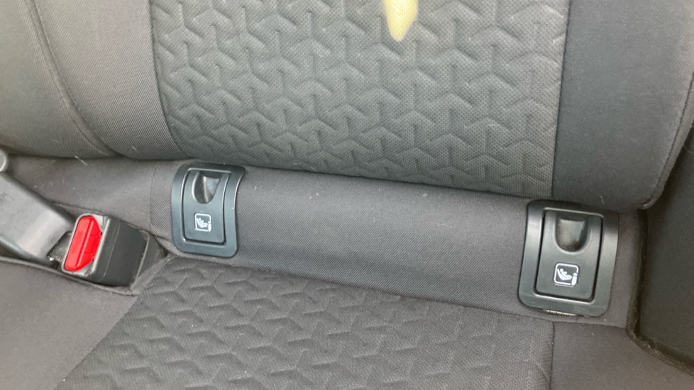 Toyota Yaris Cross 1.5 Hybrid Design 5dr CVT Hybrid Estate - Image 14