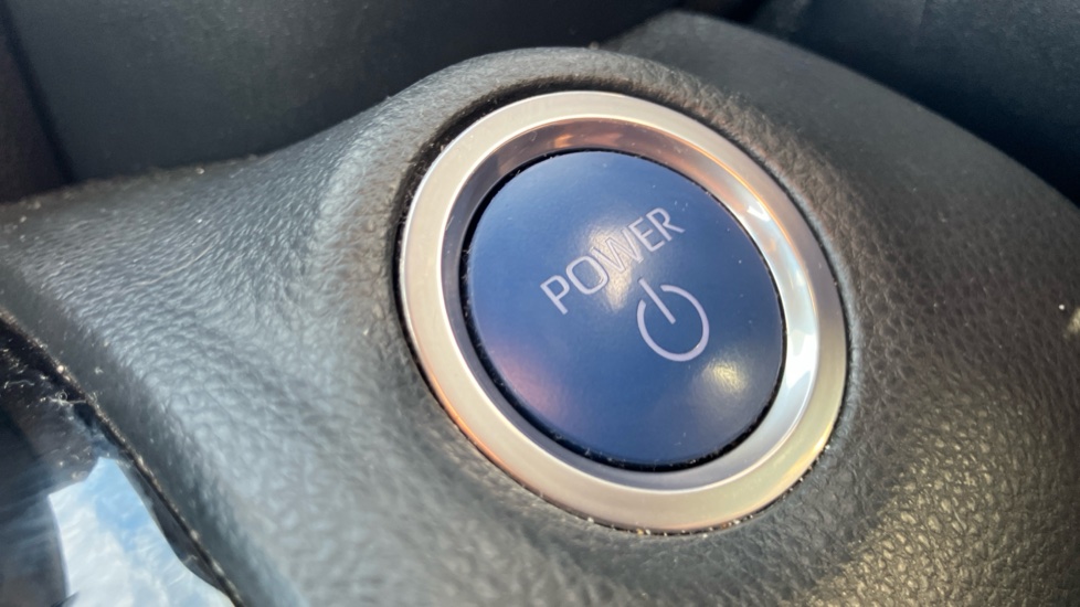 Toyota Yaris Cross 1.5 Hybrid Design 5dr CVT Hybrid Estate - Image 16