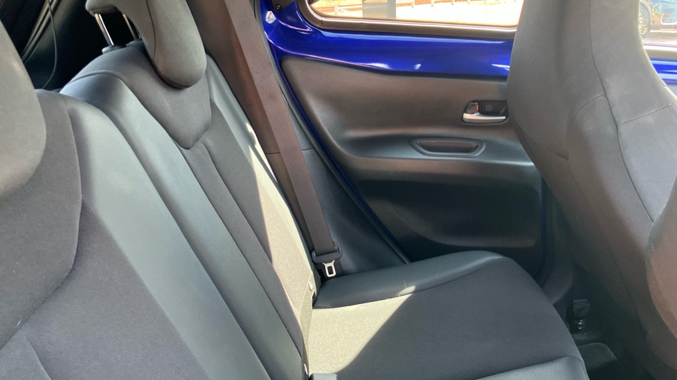 Toyota Aygo X 1.0 VVT-i Exclusive 5dr Petrol Hatchback - Image 8