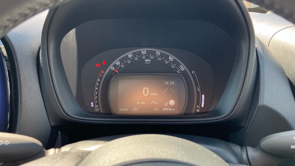 Toyota Aygo X 1.0 VVT-i Exclusive 5dr Petrol Hatchback - Image 11