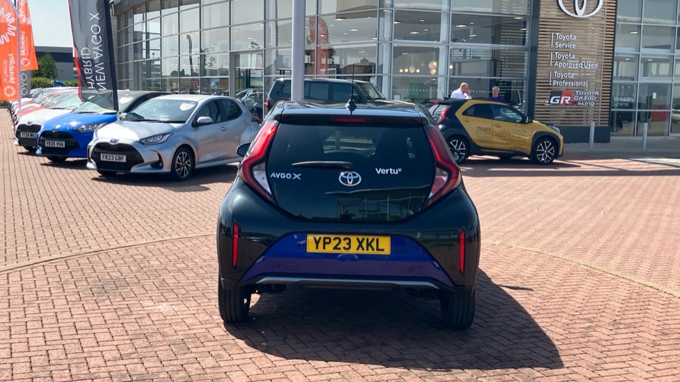 Toyota Aygo X 1.0 VVT-i Exclusive 5dr Petrol Hatchback - Image 26