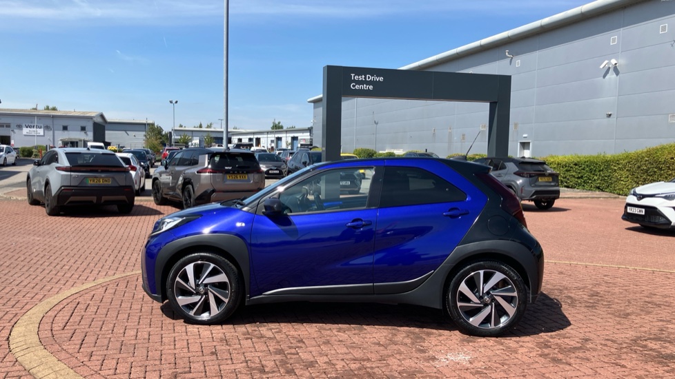 Toyota Aygo X 1.0 VVT-i Exclusive 5dr Petrol Hatchback - Image 45