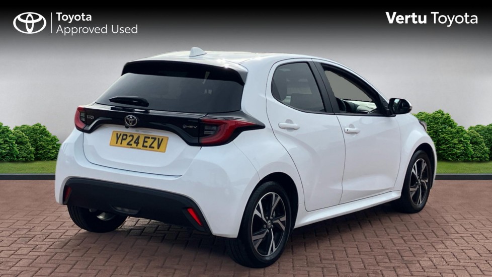 Toyota Yaris 1.5 Hybrid Design 5dr CVT Hybrid Hatchback - Image 2