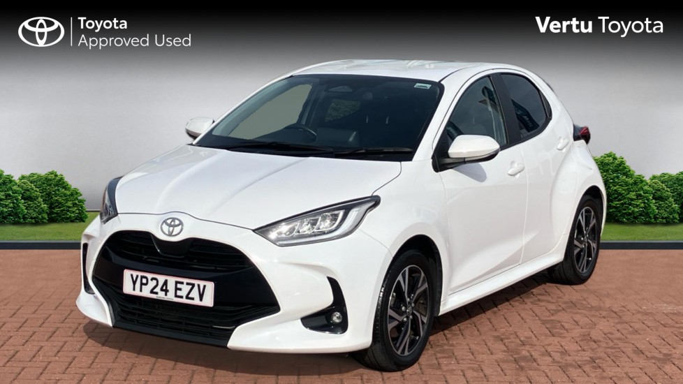 Toyota Yaris 1.5 Hybrid Design 5dr CVT Hybrid Hatchback - Image 3