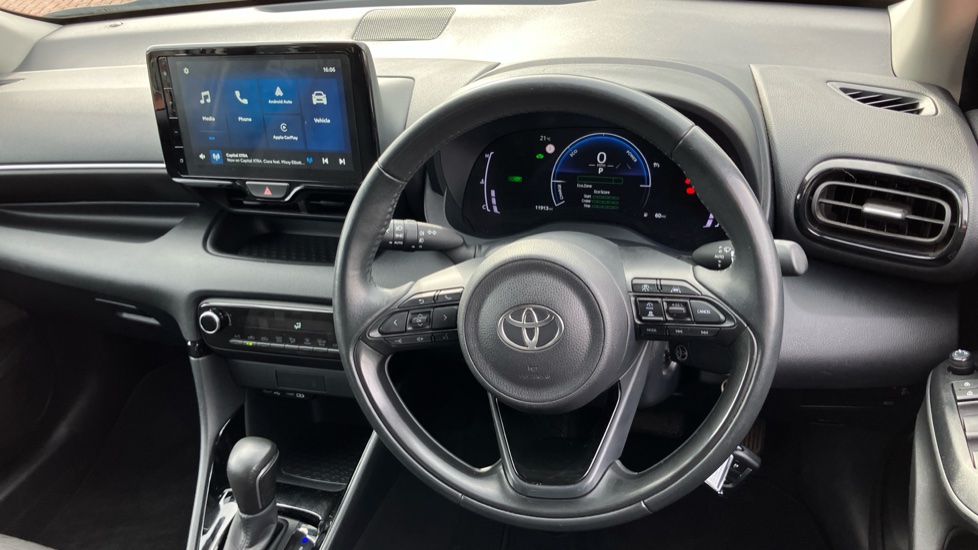 Toyota Yaris 1.5 Hybrid Design 5dr CVT Hybrid Hatchback - Image 7