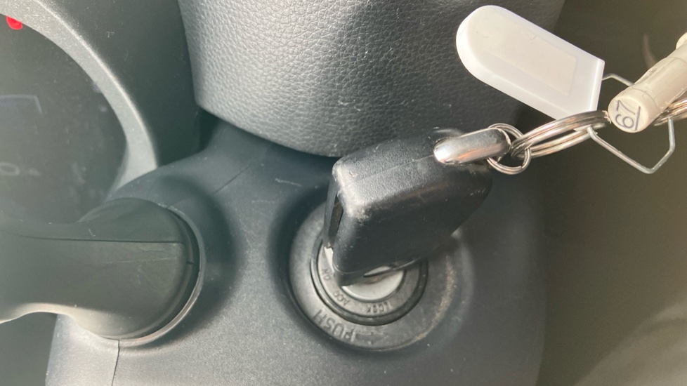 Toyota Yaris 1.5 Hybrid Design 5dr CVT Hybrid Hatchback - Image 16