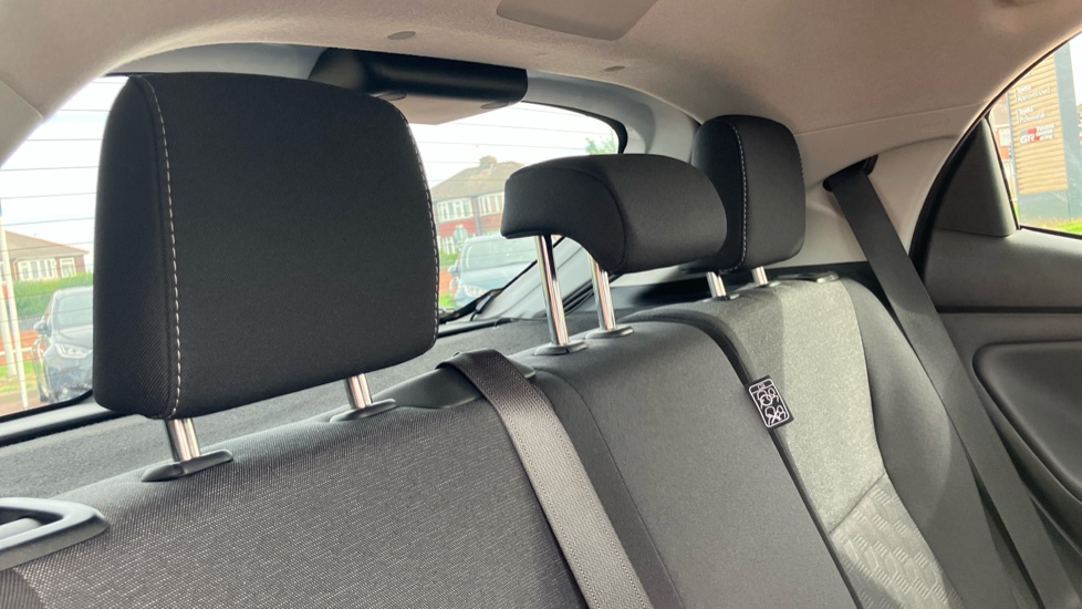 Toyota Yaris 1.5 Hybrid Design 5dr CVT Hybrid Hatchback - Image 18