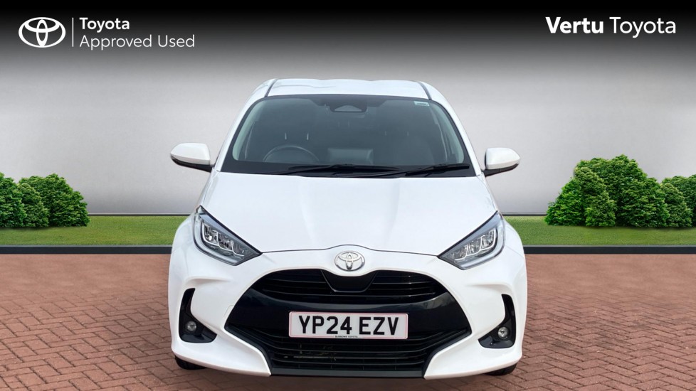 Toyota Yaris 1.5 Hybrid Design 5dr CVT Hybrid Hatchback - Image 22