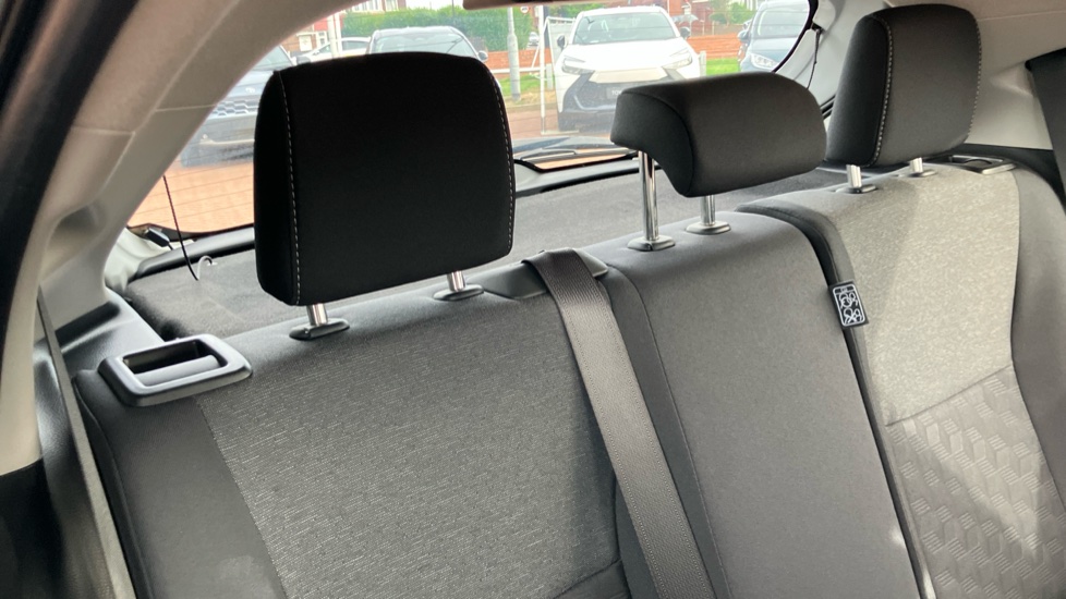 Toyota Yaris 1.5 Hybrid Design 5dr CVT Hybrid Hatchback - Image 35