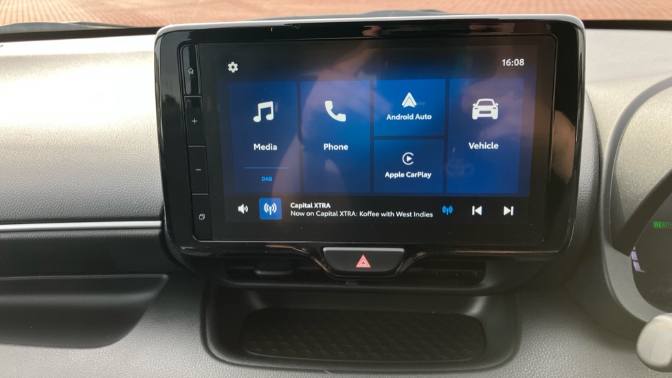 Toyota Yaris 1.5 Hybrid Design 5dr CVT Hybrid Hatchback - Image 40