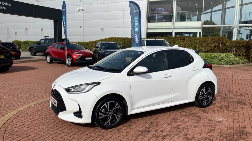 Toyota Yaris 1.5 Hybrid Design 5dr CVT Hybrid Hatchback - Image 44