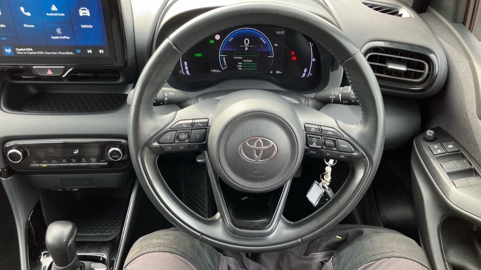 Toyota Yaris 1.5 Hybrid Design 5dr CVT Hybrid Hatchback - Image 53