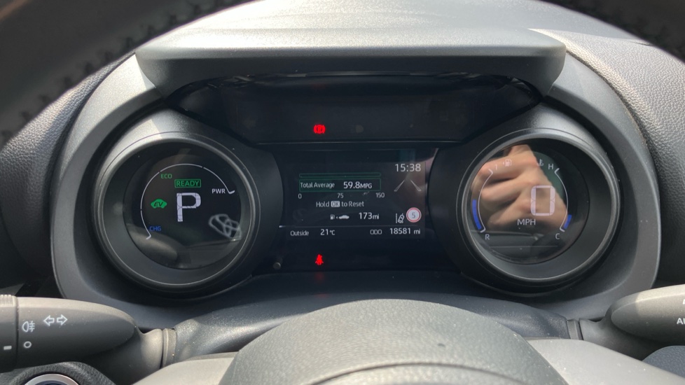 Toyota Yaris Cross 1.5 Hybrid Icon 5dr CVT Hybrid Estate - Image 11
