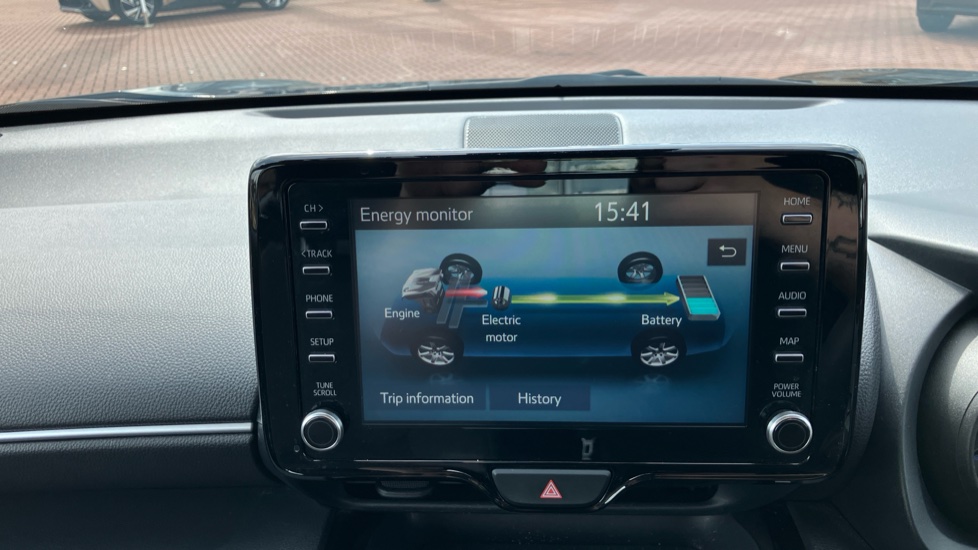 Toyota Yaris Cross 1.5 Hybrid Icon 5dr CVT Hybrid Estate - Image 39