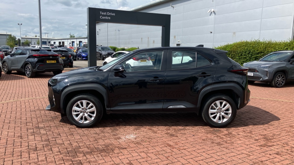 Toyota Yaris Cross 1.5 Hybrid Icon 5dr CVT Hybrid Estate - Image 43