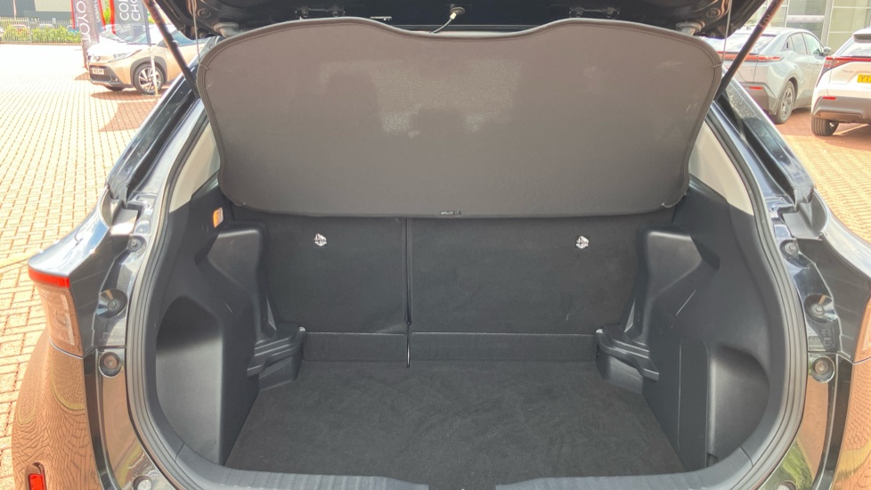 Toyota Yaris Cross 1.5 Hybrid Icon 5dr CVT Hybrid Estate - Image 45
