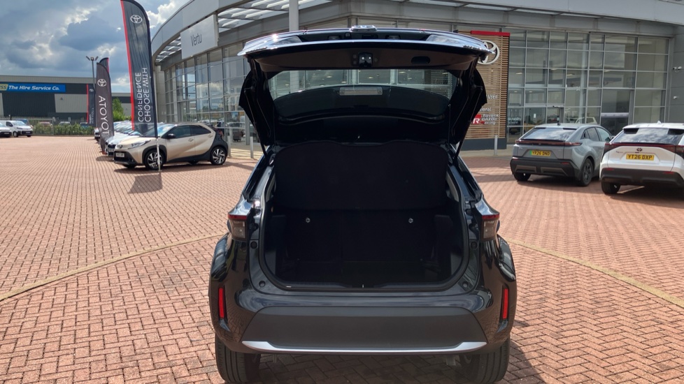 Toyota Yaris Cross 1.5 Hybrid Icon 5dr CVT Hybrid Estate - Image 46