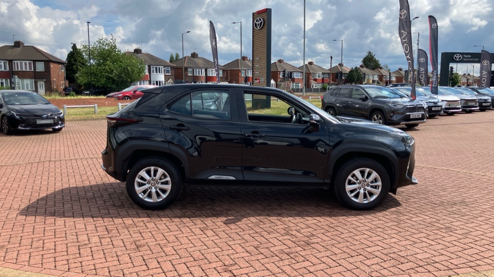 Toyota Yaris Cross 1.5 Hybrid Icon 5dr CVT Hybrid Estate - Image 51