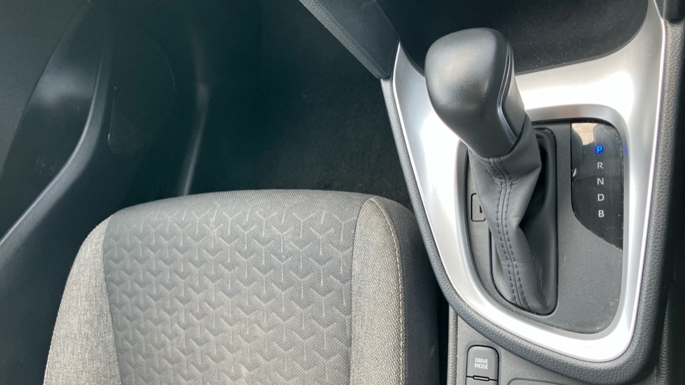Toyota Yaris Cross 1.5 Hybrid Icon 5dr CVT Hybrid Estate - Image 56