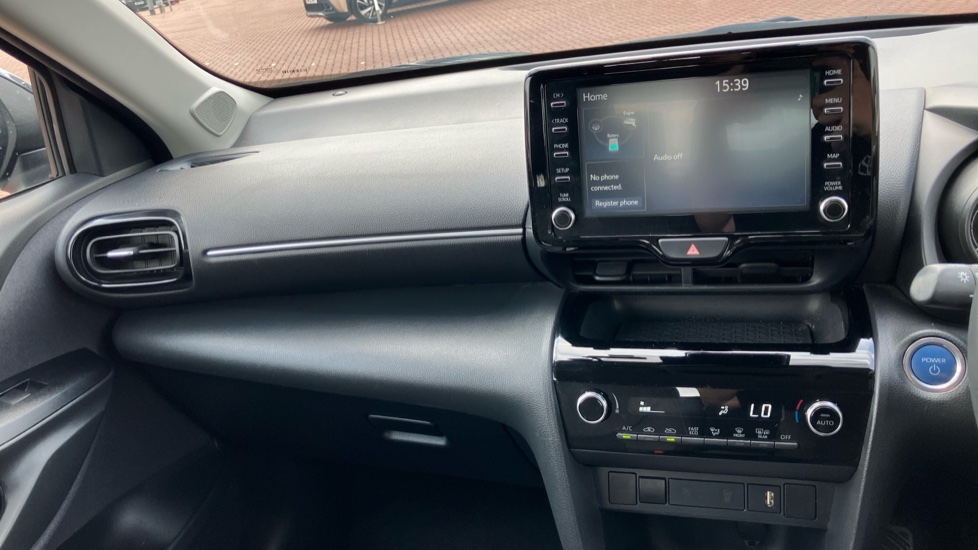 Toyota Yaris Cross 1.5 Hybrid Icon 5dr CVT Hybrid Estate - Image 57