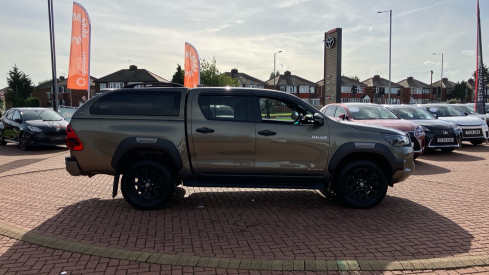 Toyota Hilux Diesel Invincible X D/Cab Pick Up 2.8 D 48V Auto - Image 23