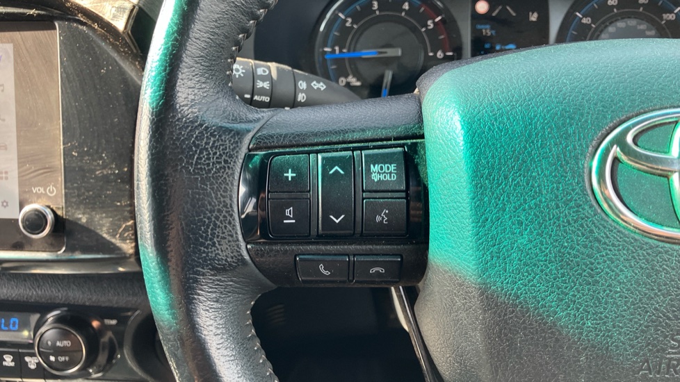 Toyota Hilux Diesel Invincible X D/Cab Pick Up 2.8 D 48V Auto - Image 34