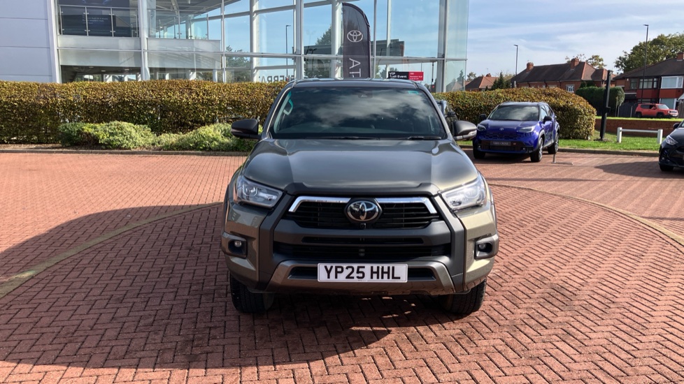 Toyota Hilux Diesel Invincible X D/Cab Pick Up 2.8 D 48V Auto - Image 43
