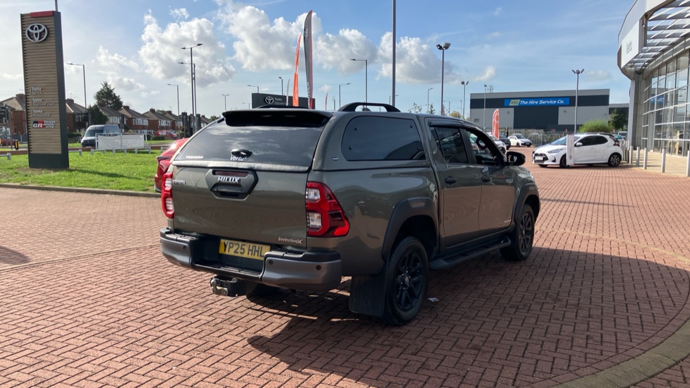Toyota Hilux Diesel Invincible X D/Cab Pick Up 2.8 D 48V Auto - Image 46