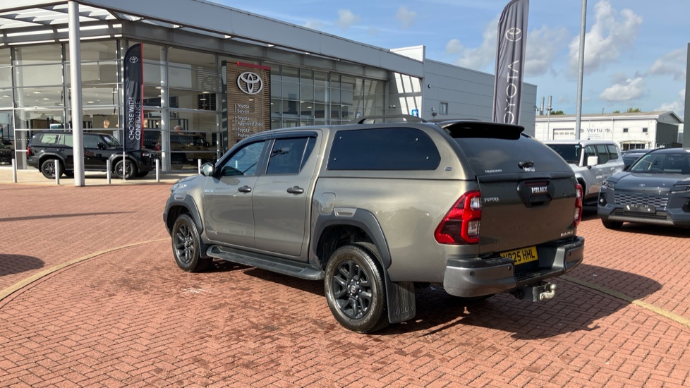 Toyota Hilux Diesel Invincible X D/Cab Pick Up 2.8 D 48V Auto - Image 48