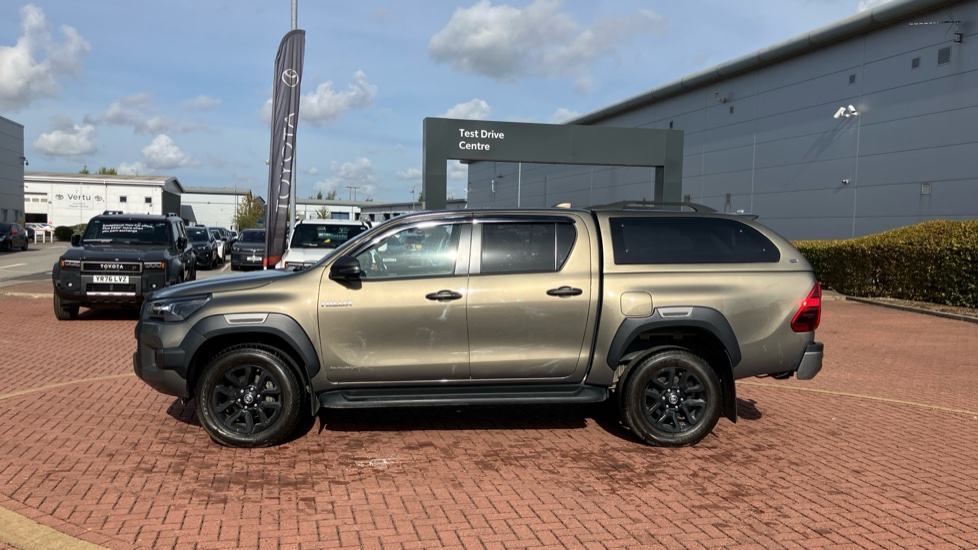 Toyota Hilux Diesel Invincible X D/Cab Pick Up 2.8 D 48V Auto - Image 50