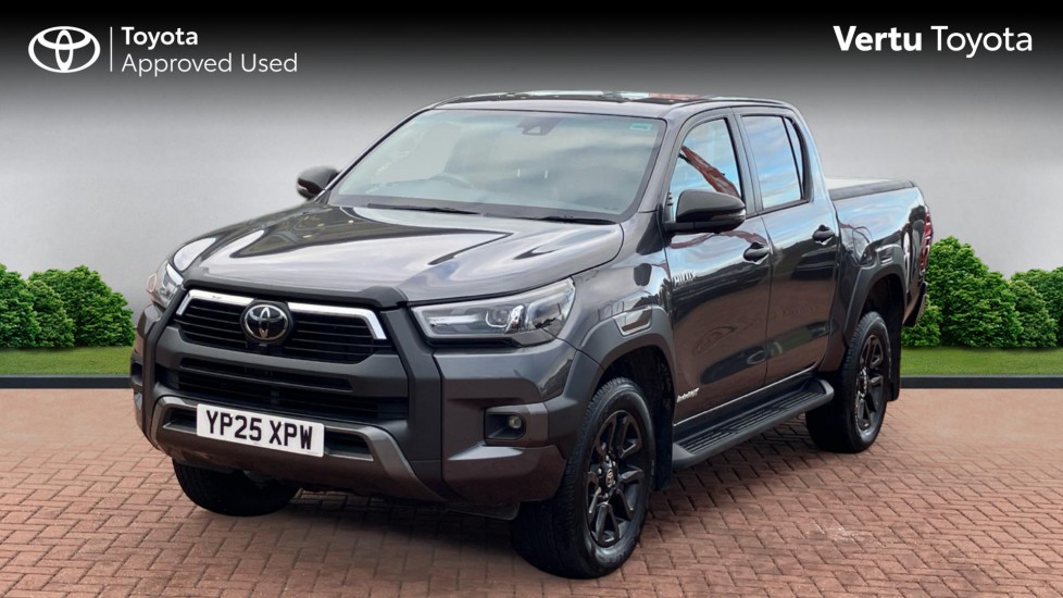 Toyota Hilux Diesel Invincible X D/Cab Pick Up 2.8 D 48V Auto - Image 3