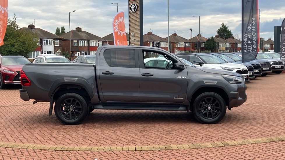 Toyota Hilux Diesel Invincible X D/Cab Pick Up 2.8 D 48V Auto - Image 23