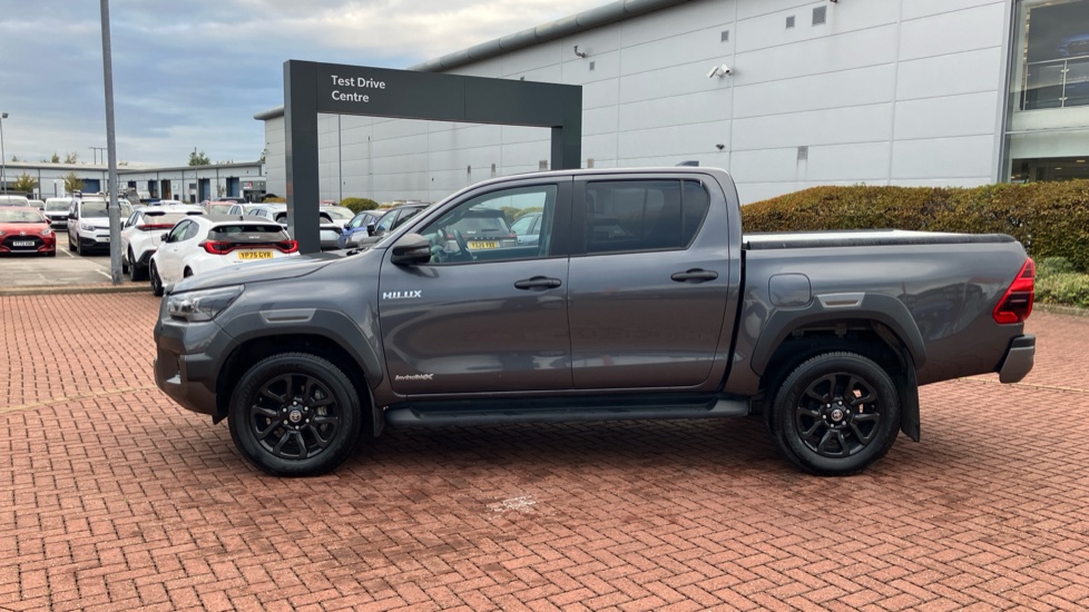 Toyota Hilux Diesel Invincible X D/Cab Pick Up 2.8 D 48V Auto - Image 24