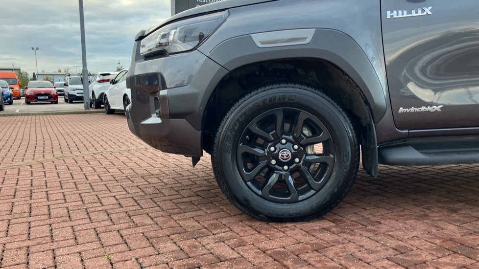 Toyota Hilux Diesel Invincible X D/Cab Pick Up 2.8 D 48V Auto - Image 25
