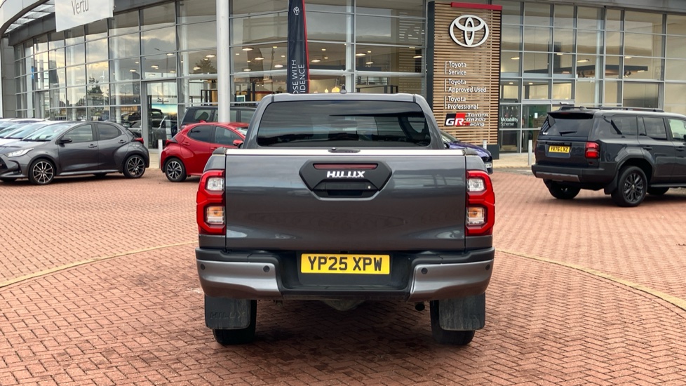 Toyota Hilux Diesel Invincible X D/Cab Pick Up 2.8 D 48V Auto - Image 26