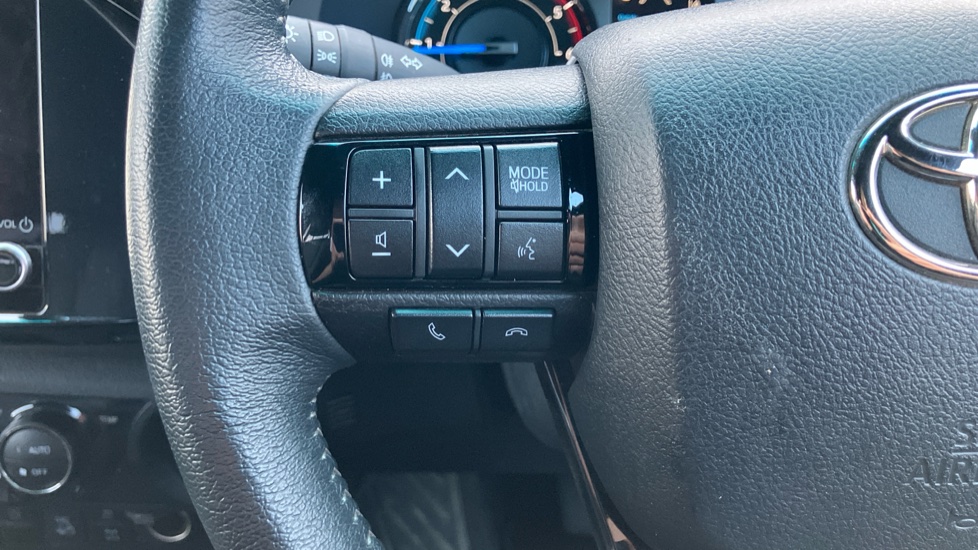 Toyota Hilux Diesel Invincible X D/Cab Pick Up 2.8 D 48V Auto - Image 34