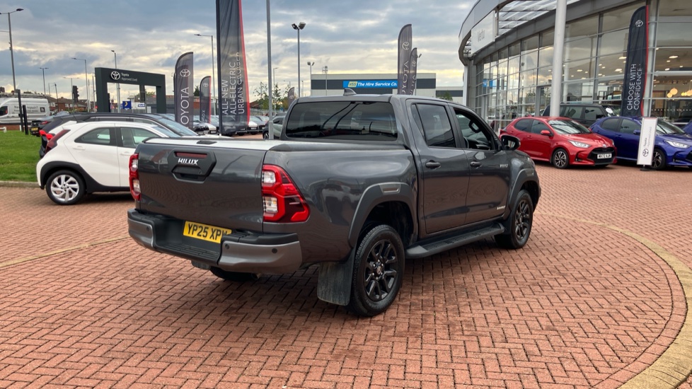 Toyota Hilux Diesel Invincible X D/Cab Pick Up 2.8 D 48V Auto - Image 47