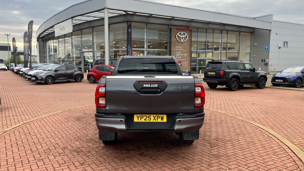 Toyota Hilux Diesel Invincible X D/Cab Pick Up 2.8 D 48V Auto - Image 48