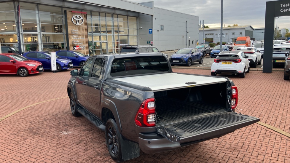 Toyota Hilux Diesel Invincible X D/Cab Pick Up 2.8 D 48V Auto - Image 52