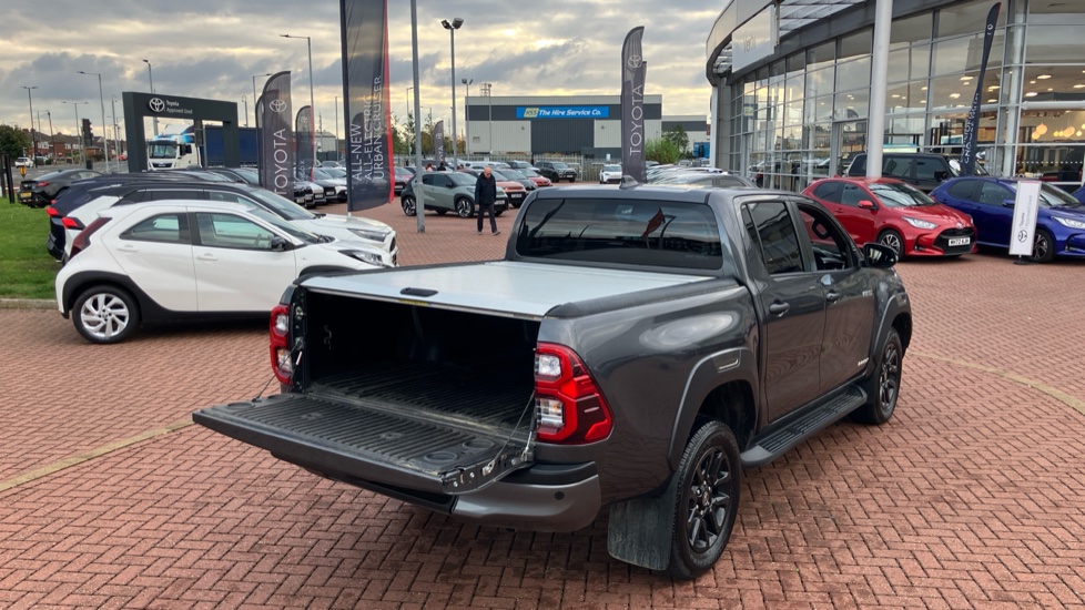 Toyota Hilux Diesel Invincible X D/Cab Pick Up 2.8 D 48V Auto - Image 53
