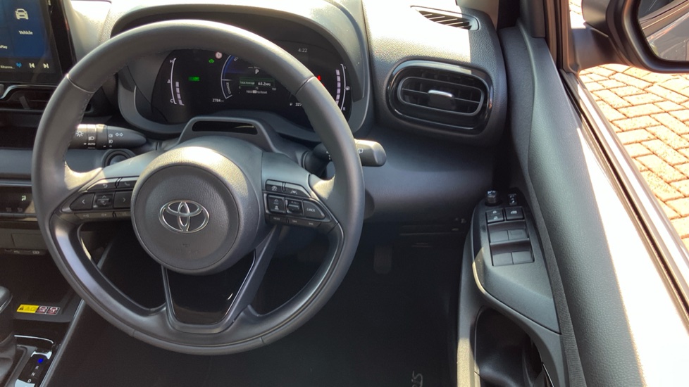 Toyota Yaris 1.5 Hybrid Design 5dr CVT Hybrid Hatchback - Image 10