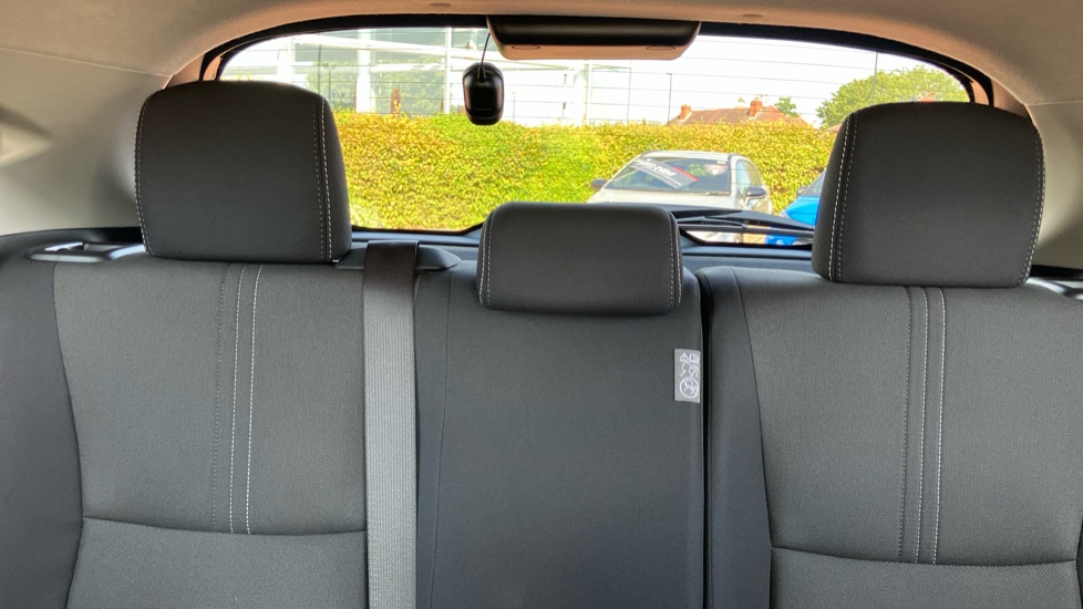Toyota Yaris 1.5 Hybrid Design 5dr CVT Hybrid Hatchback - Image 18