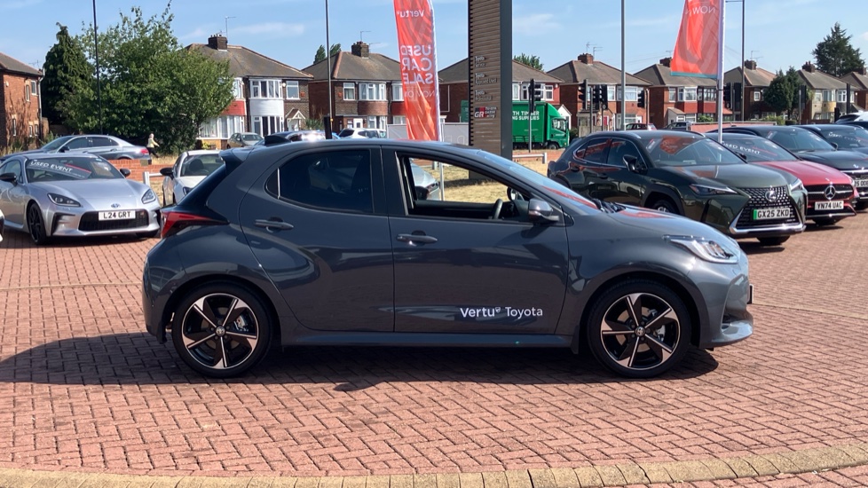 Toyota Yaris 1.5 Hybrid Design 5dr CVT Hybrid Hatchback - Image 23