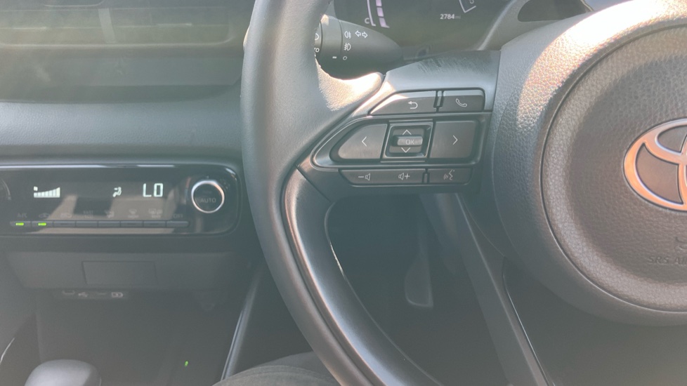 Toyota Yaris 1.5 Hybrid Design 5dr CVT Hybrid Hatchback - Image 34