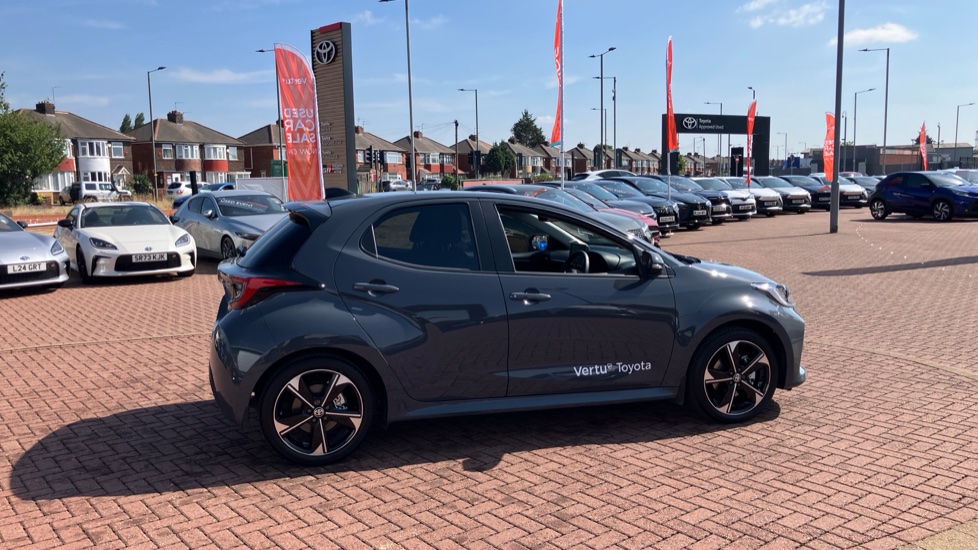 Toyota Yaris 1.5 Hybrid Design 5dr CVT Hybrid Hatchback - Image 46