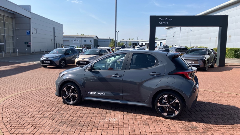 Toyota Yaris 1.5 Hybrid Design 5dr CVT Hybrid Hatchback - Image 50